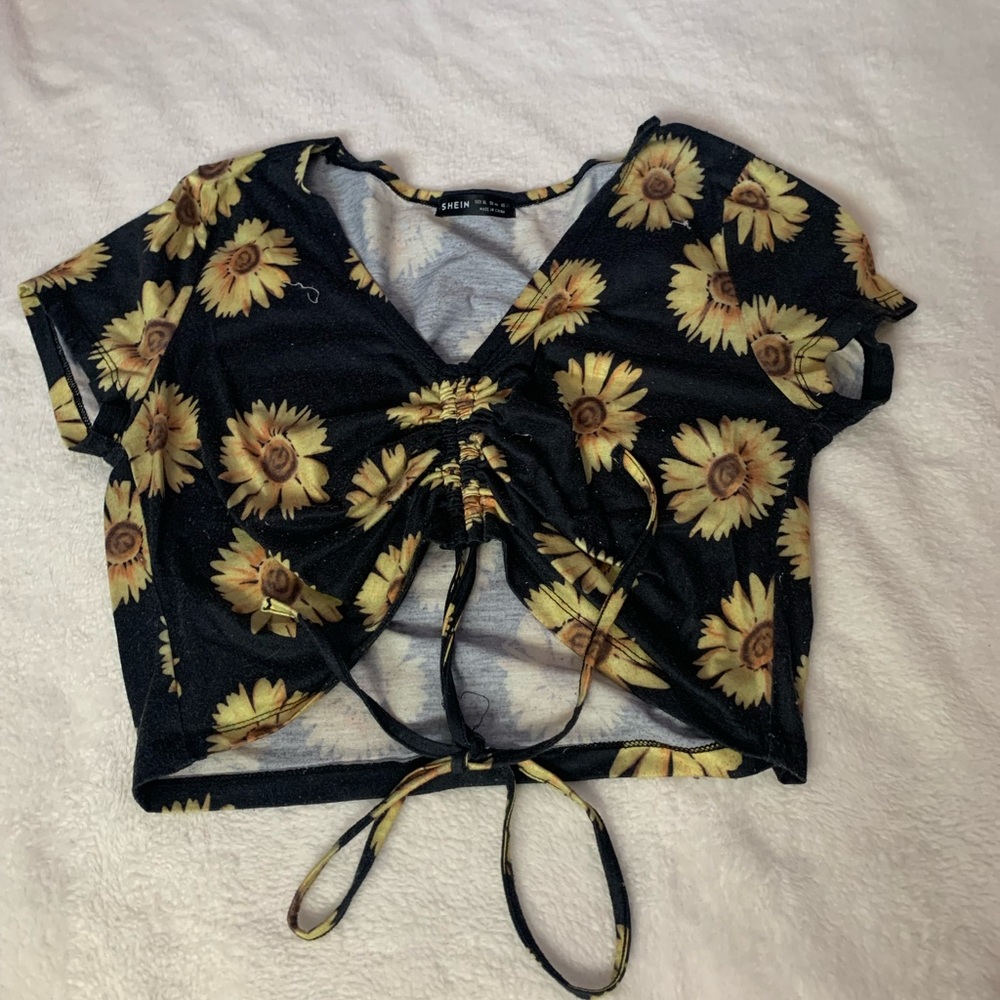 Worn, sunflower cropped tee-shirt